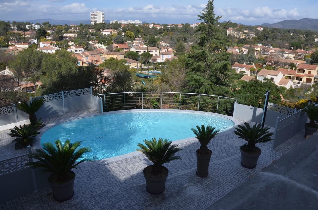 Belle Maison Avec Piscine Dans Les Hauteurs A Saint Raphael Экстерьер фото